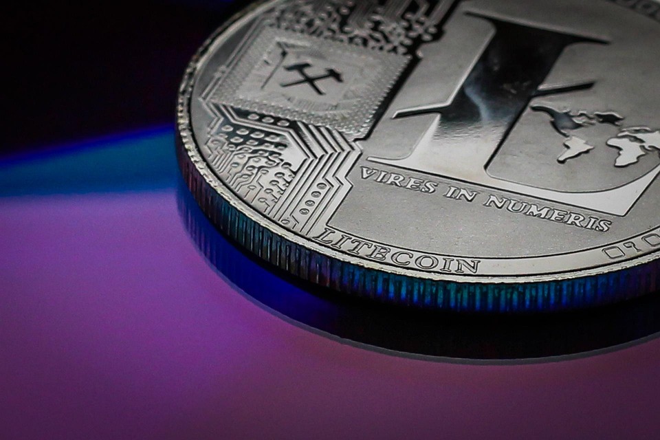美商务部长之子Brandon联合Tether、软银及Bitfinex成立21 Capital！注资比特币 挑战微策略